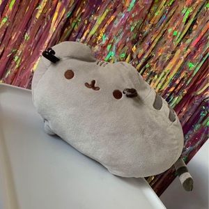 GUND Pusheen Plush Stuffed Animal Cat, Gray, 12"